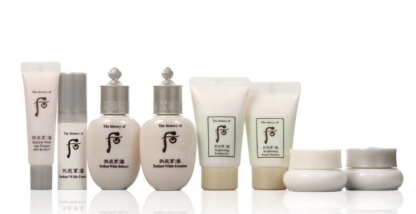 The History Of Whoo Radiant White Royal Whitening Special Gift Set (8 Items) เซ็ตผิวขาวสวยดังกระเบื้องเคลือบ เปลี่ยนผิวหมองคล้ำให้เจิดจรัสกระจ่างใส 