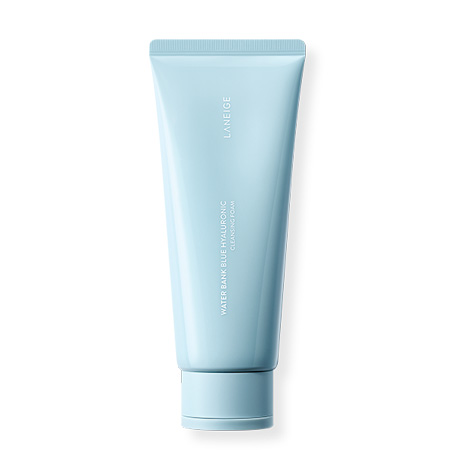 Laneige Water Bank Blue Hyaluronic Cleansing Foam 150g โฟมล้างหน้าเนื้อนุ่มเด้ง พร้อมเม็ดบีดเซลลูโลสที่ละลายน้ำได้ ช่วยขจัดคราบเมคอัพและสิ่งสกปรกออกจากรูขุมขนได้หมดจด